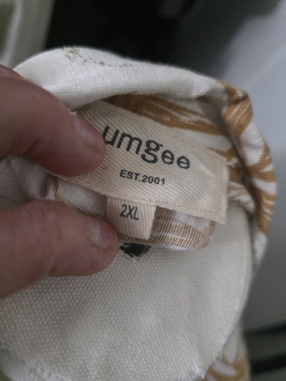 Umgee White and Tan Printed Button-Up Top 2xl Oversized - Picture 7 of 9